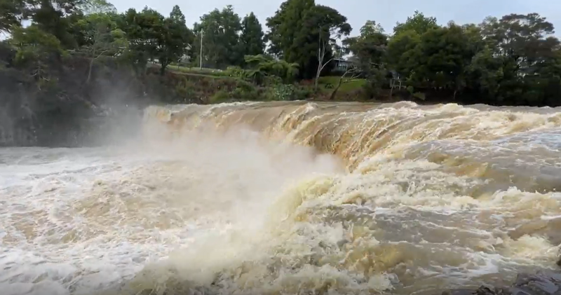 Caution urged around swollen Far North waterways