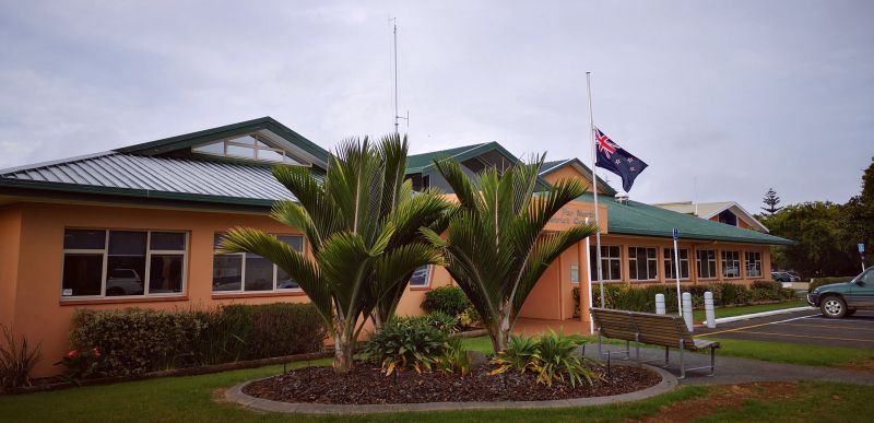 Council honours Jim Peters and Rihari “Dick” Dargaville